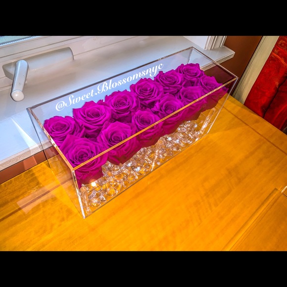 Real roses that last for years !! 🌹🌹🌹 - Picture 9 of 16